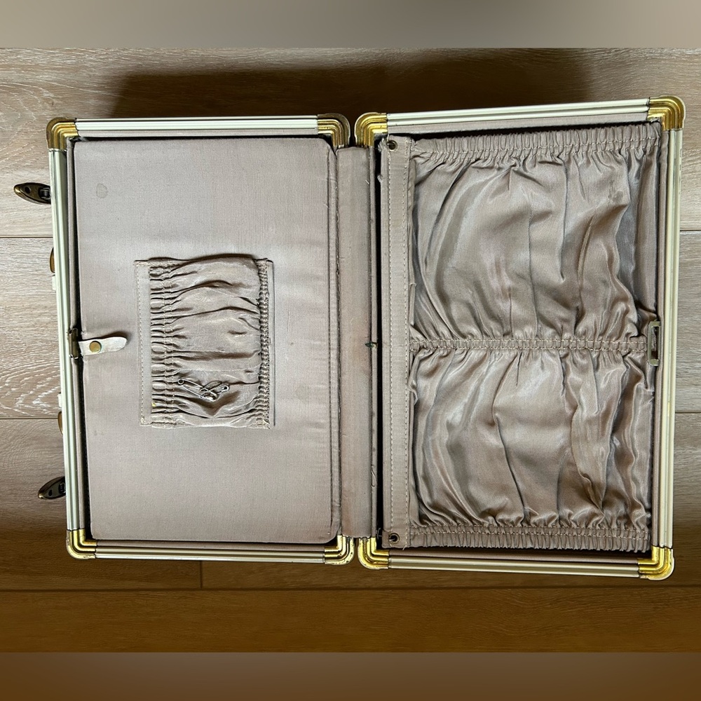 Vintage 1950โs Samsonite Shwayder Brothers Marble Cream Suitcase - Picture 7 of 11